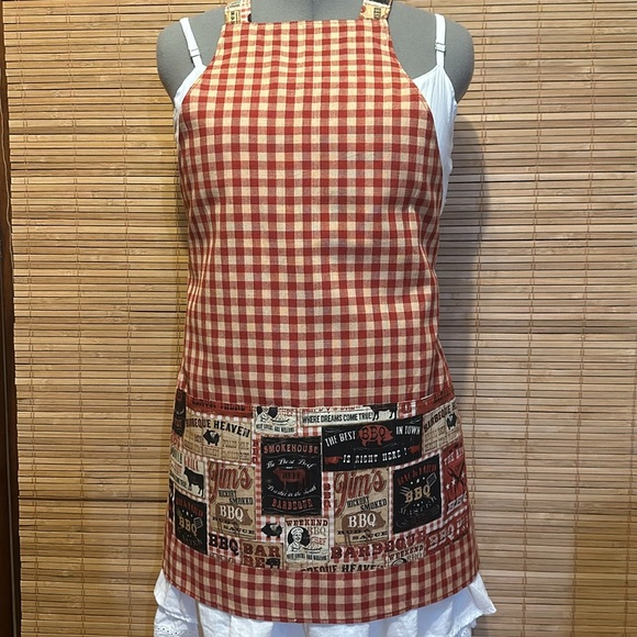 Apron, Reversible, Double-sided with Pockets - Picture 2 of 3